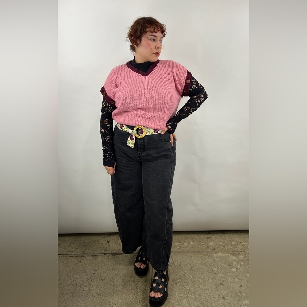 V. LOOK BOOK - Picture 9 of 15